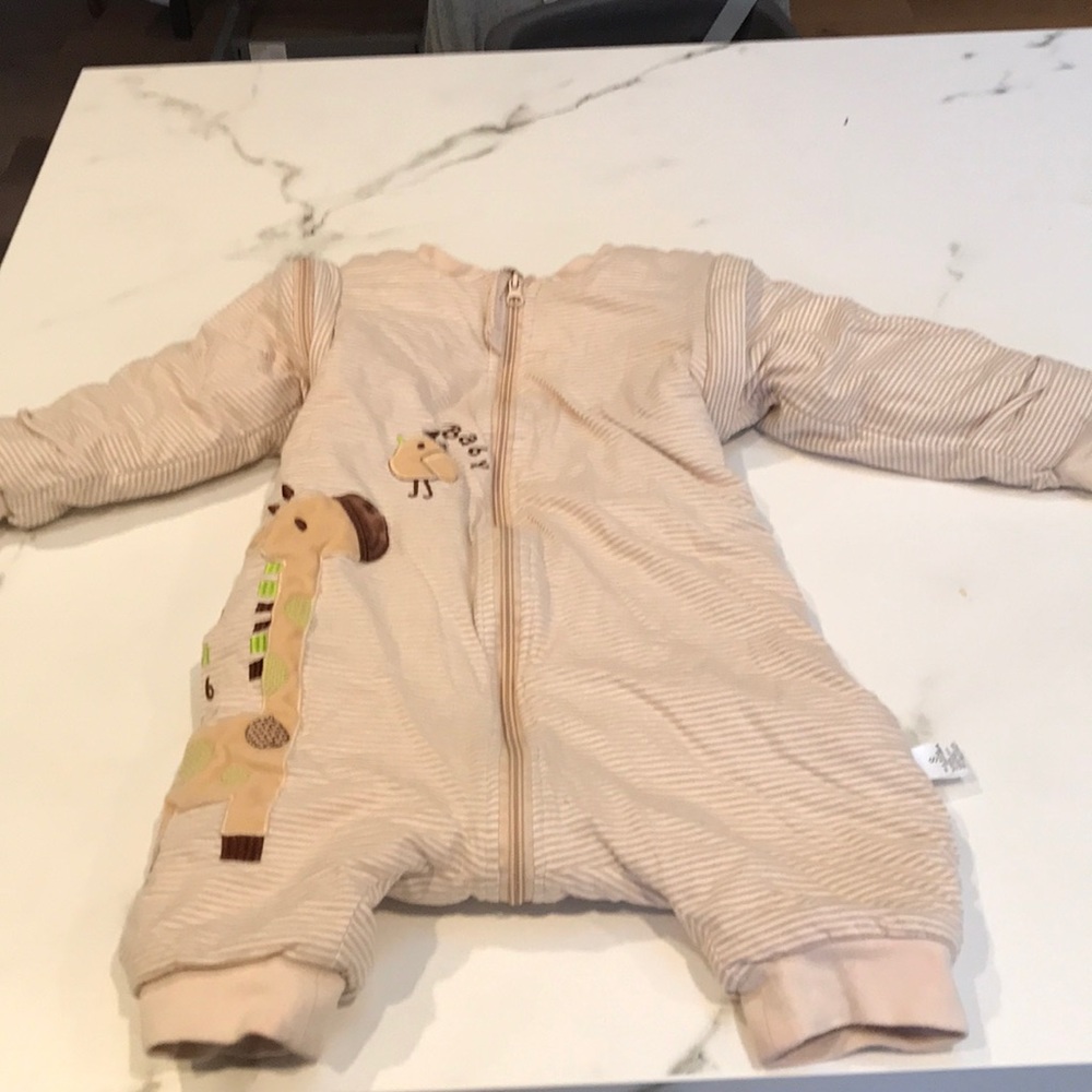 Zip up footless sleep sack with removable sleeves